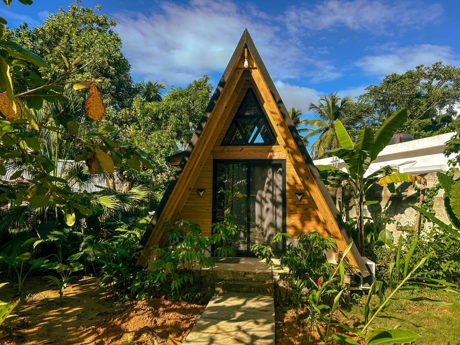 Leisy'S Garden Hostel & Rooms Samana Kültér fotó